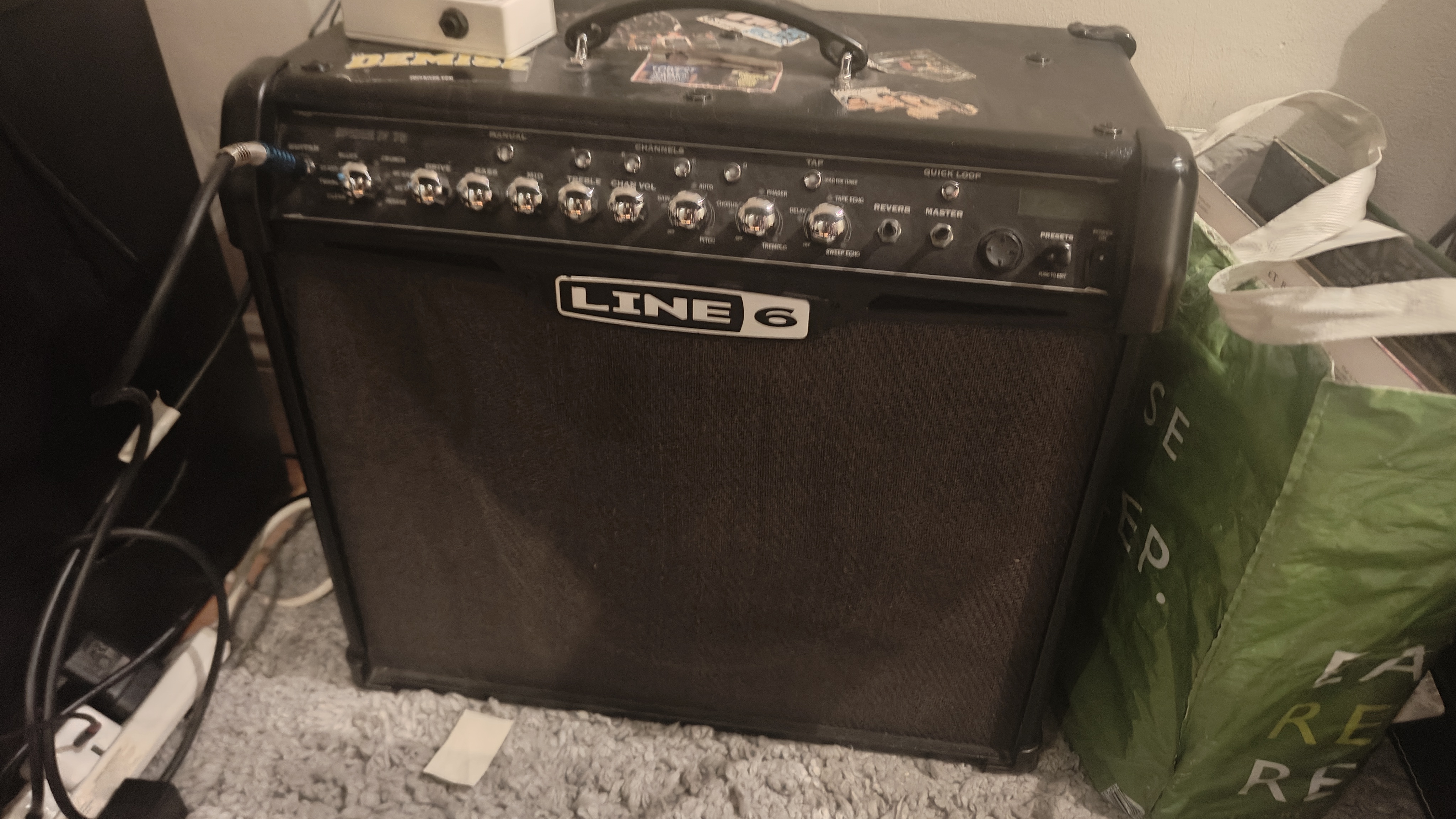 Line 6 guitar amp