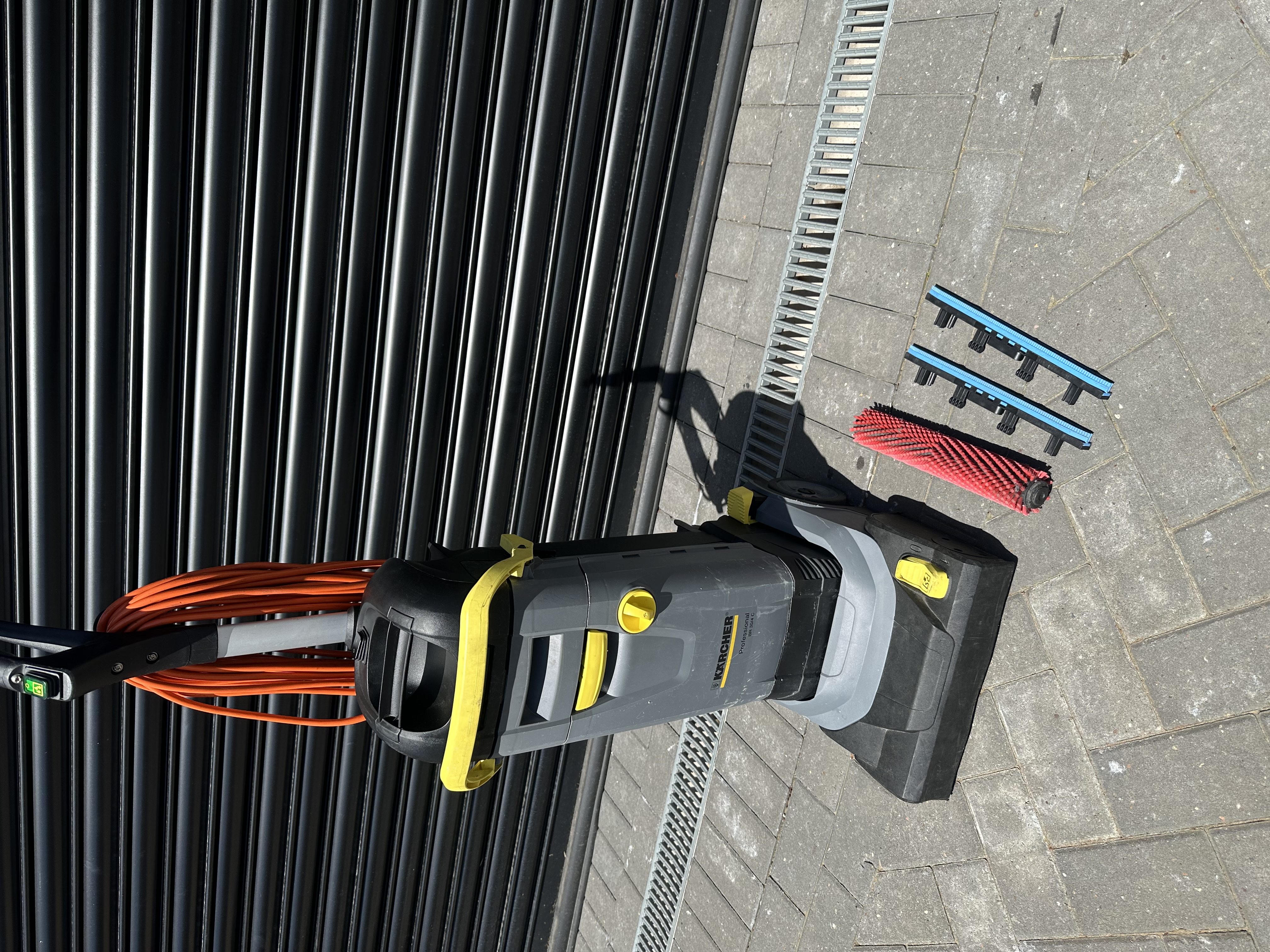 Karcher upright scrubber dryer