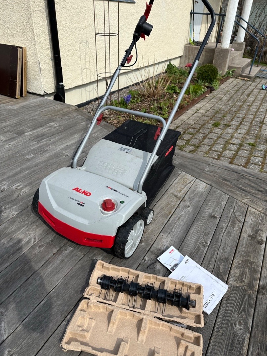 Vertikalskärare och luftare