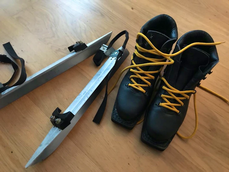 Långfärdskridskor pjäxor strl 44 isdubbar