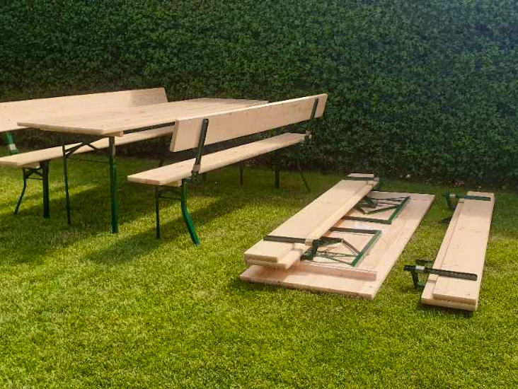 2 set ölbänkar med ryggstöd & bord (20 pers)