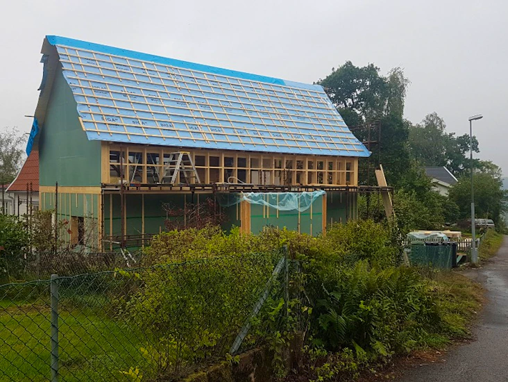 Haki-ställning uthyres