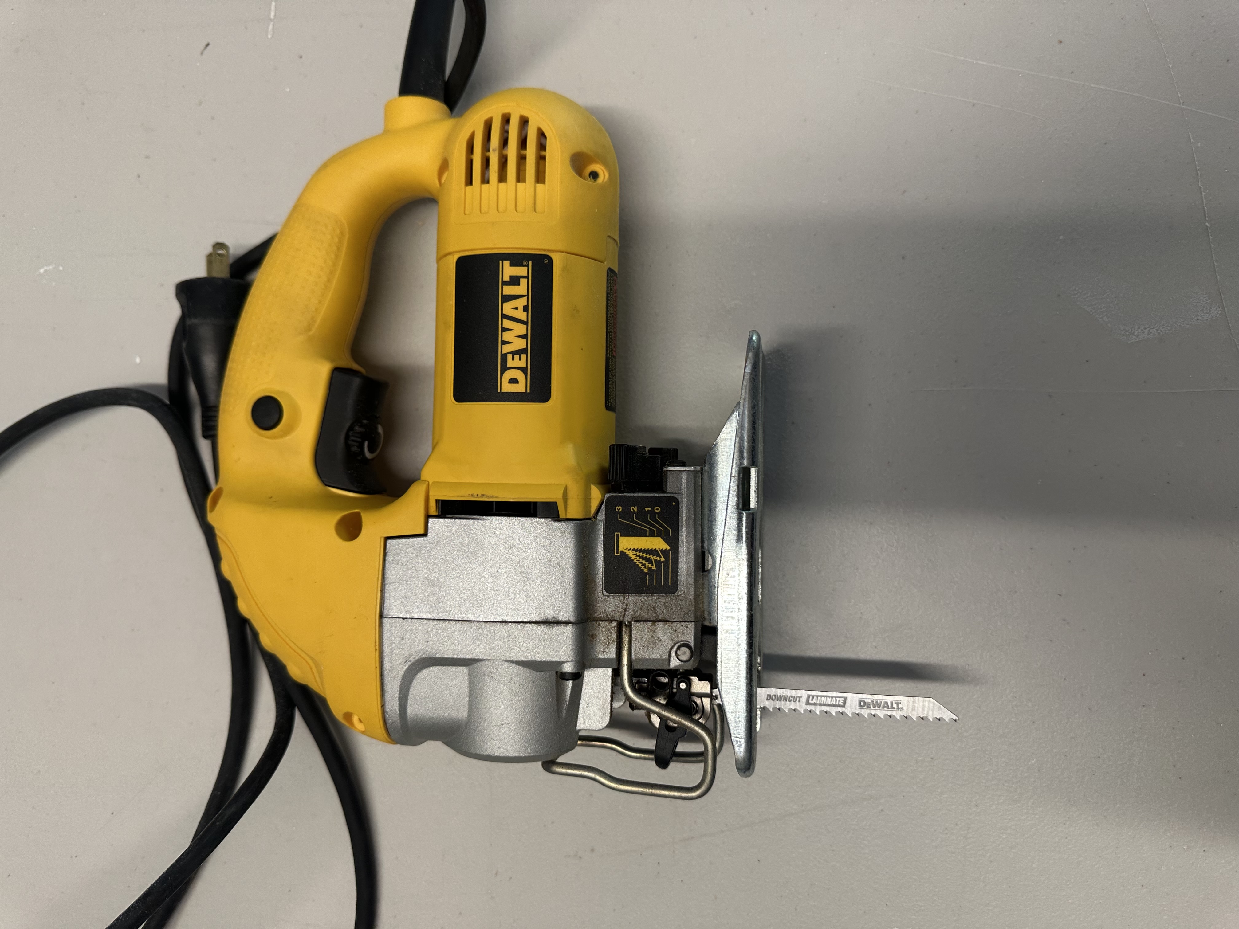 Dewalt jigsaw 