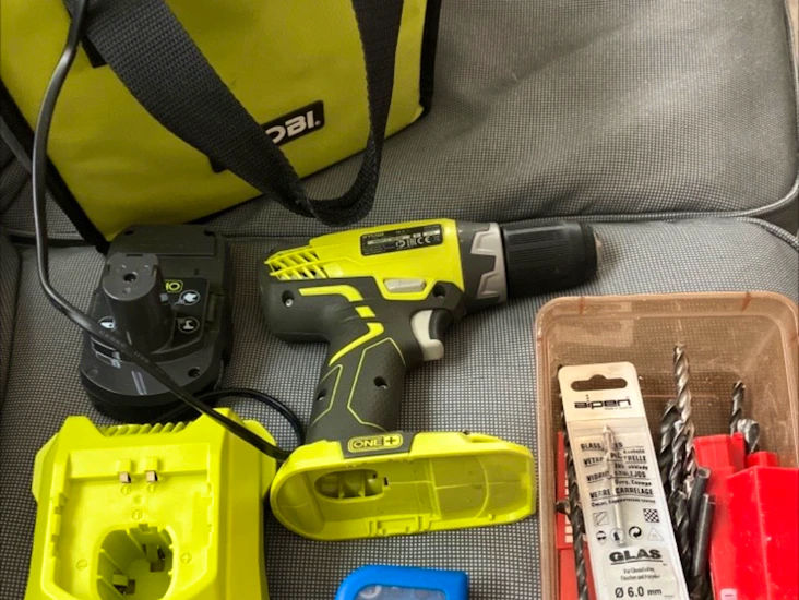 Ryobi skruvdragare borrmaskin 18v