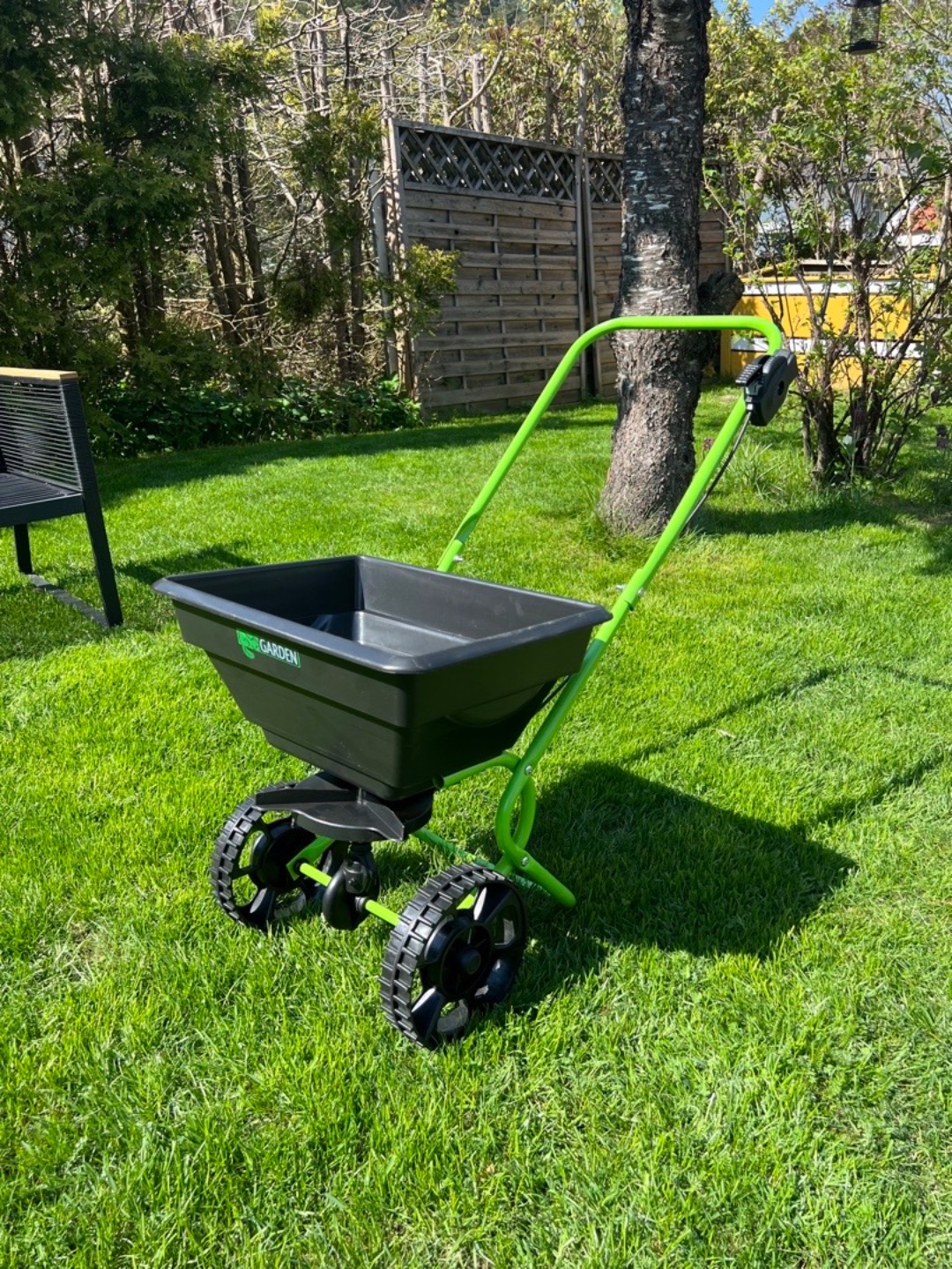 Rulle spreder for frø gødsel og topdressing 