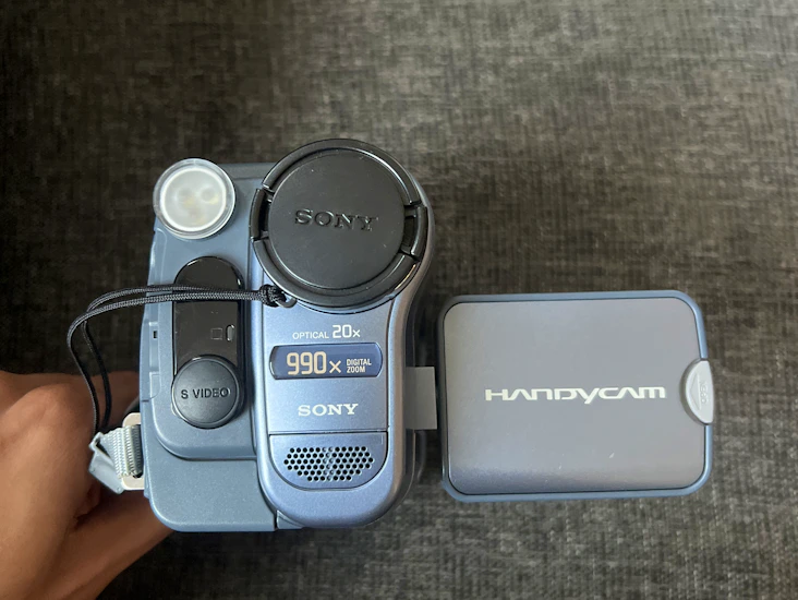 Sony handcam hi8