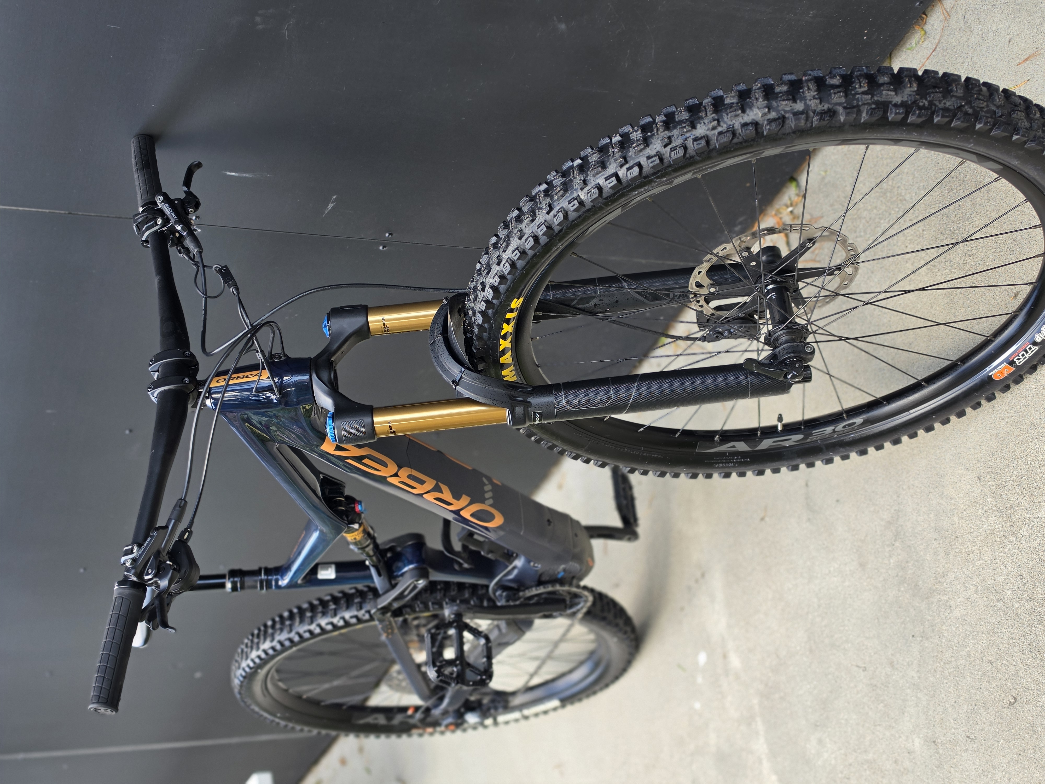 Orbea rise fulldempet elsykkel (str. l, 29") 