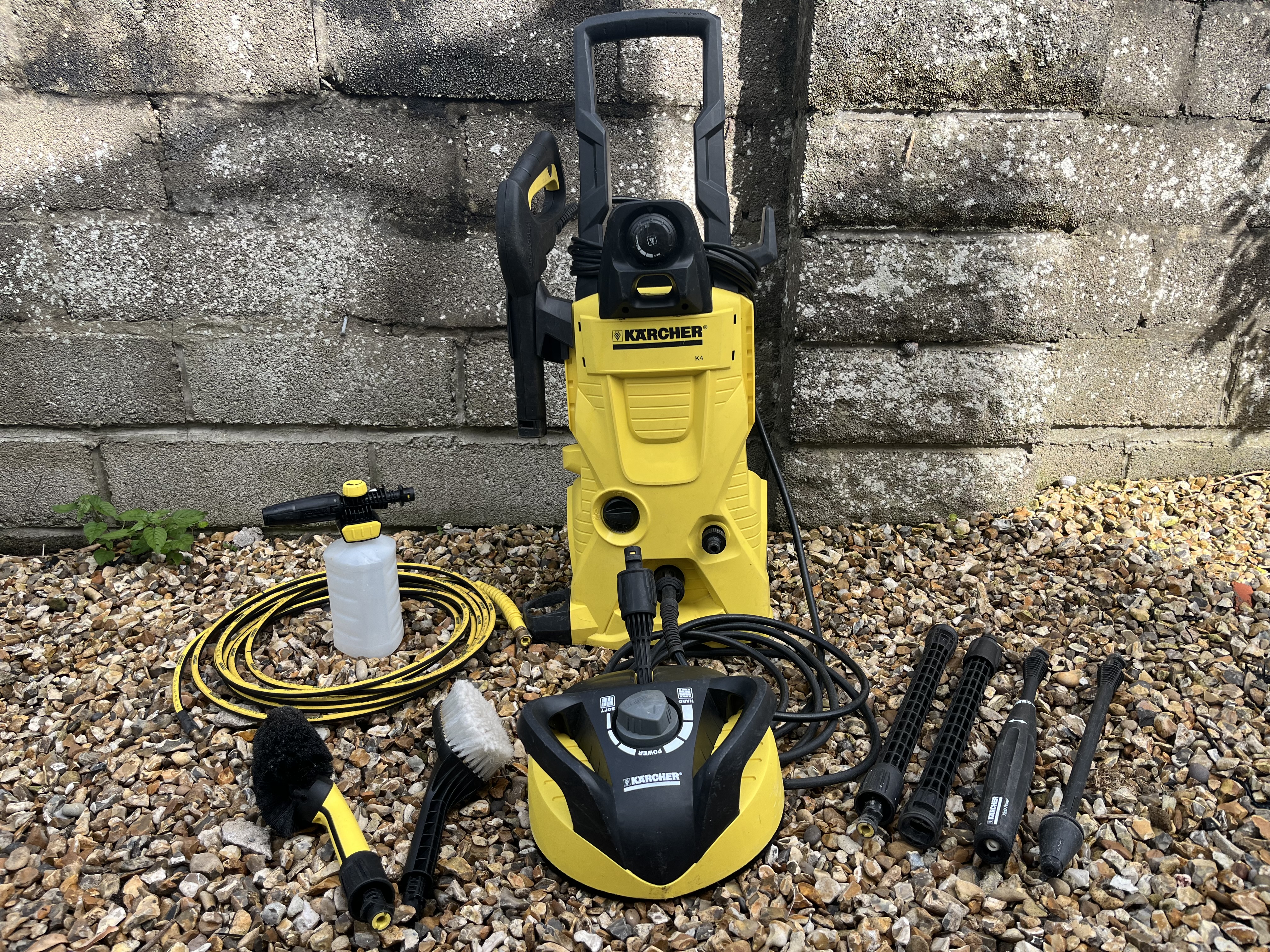 Karcher k4 pressure washer / jetwash complete with full kit