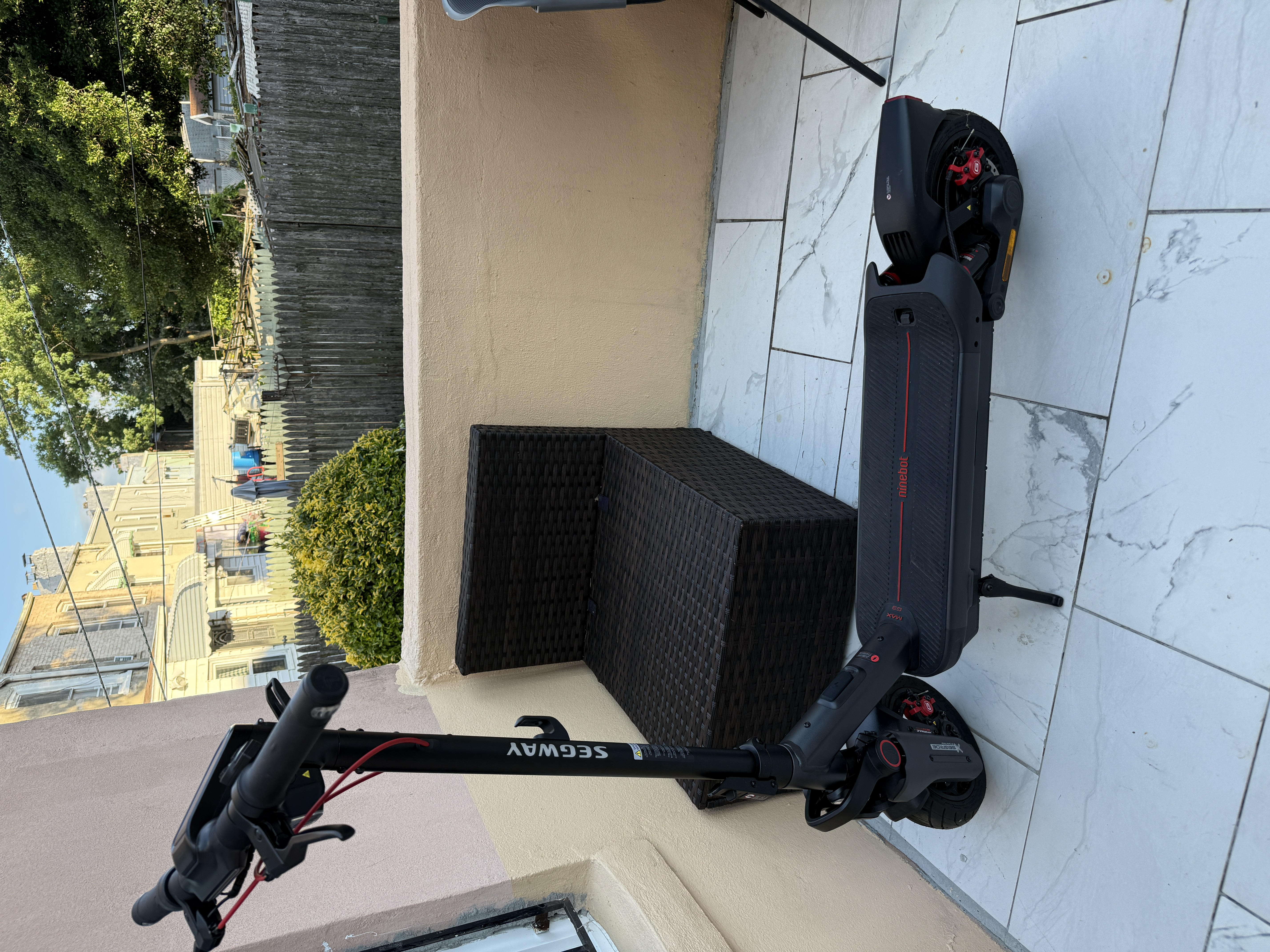 Brand-new ninebot max g3 — segway's fastest, longest-range scooter