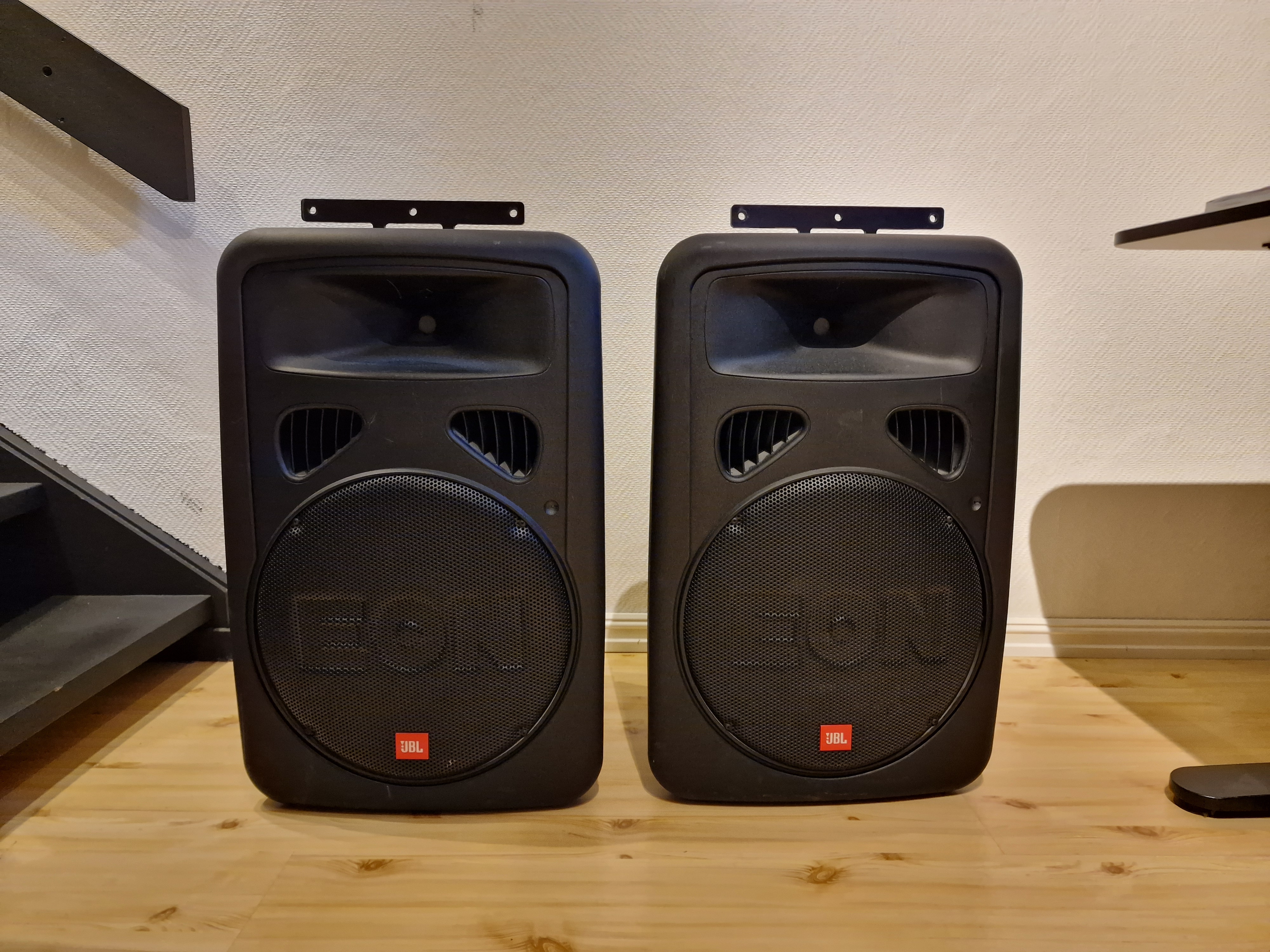 2stk jbl eon15 g2
