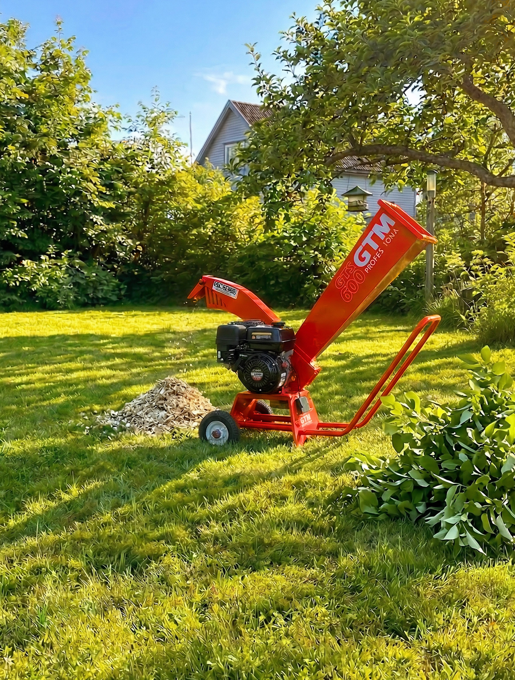 Kraftig bensindrevet kvistkutter