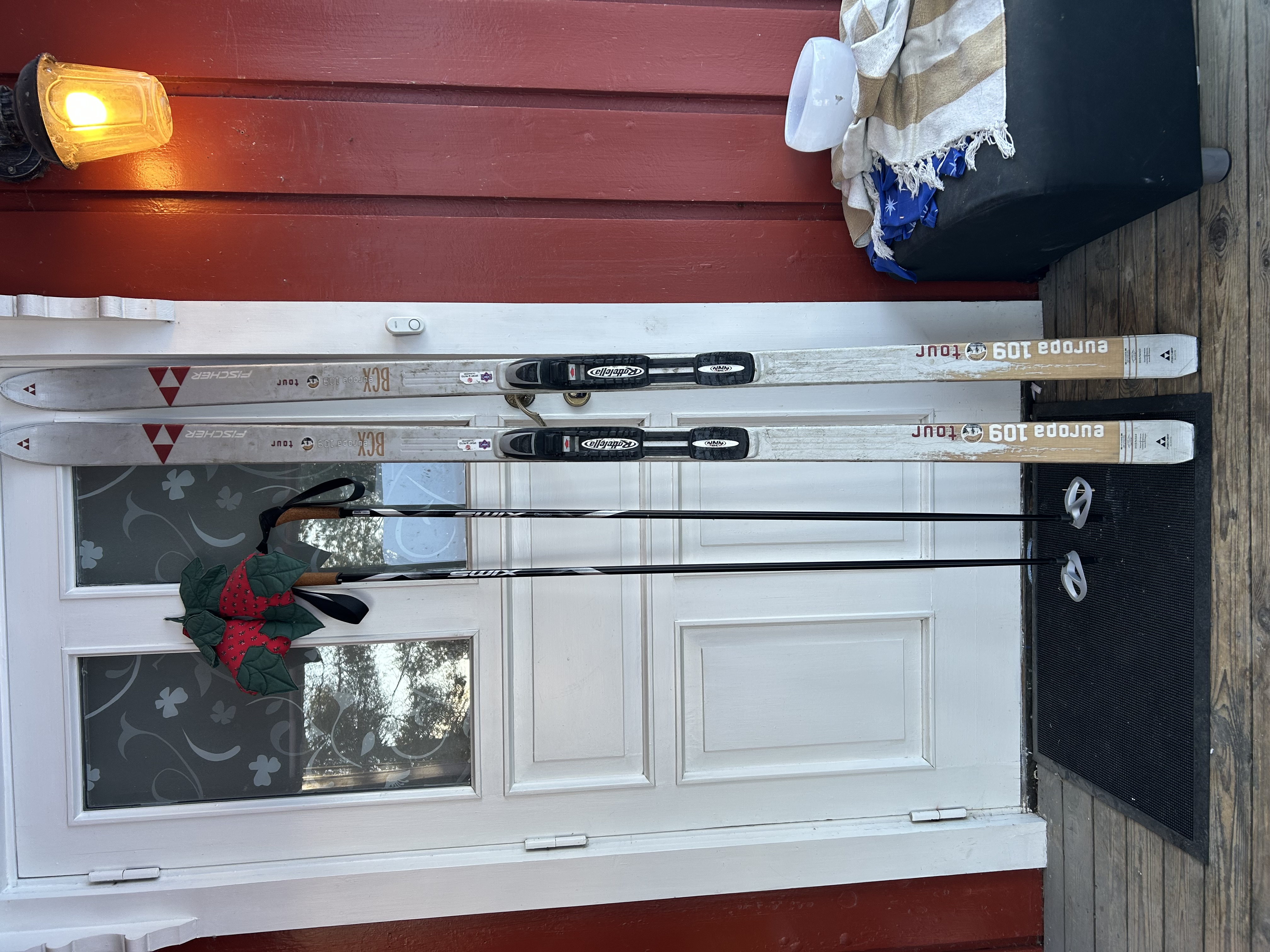 Fjellski, skisko str 43 og staver. 