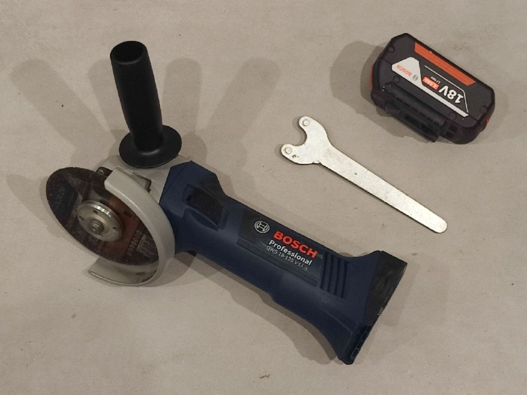 Blå bosch gws 18-125 v-li