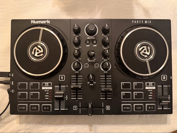 Numark party mix ii – dj-set för uthyrning