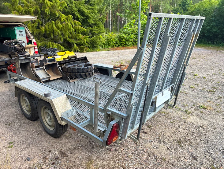 Släpvagn maskintrailer lindanvagnen 2700td (dubbdäck)