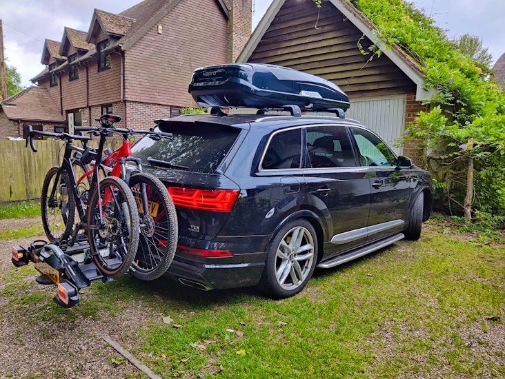 Thule velocompact 4 bike cycle carrier for tow bar