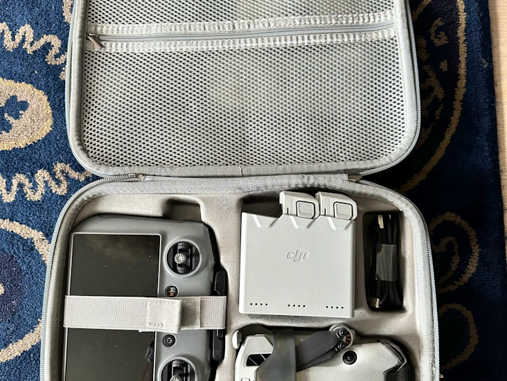 Dji mini 4 pro fly more combo