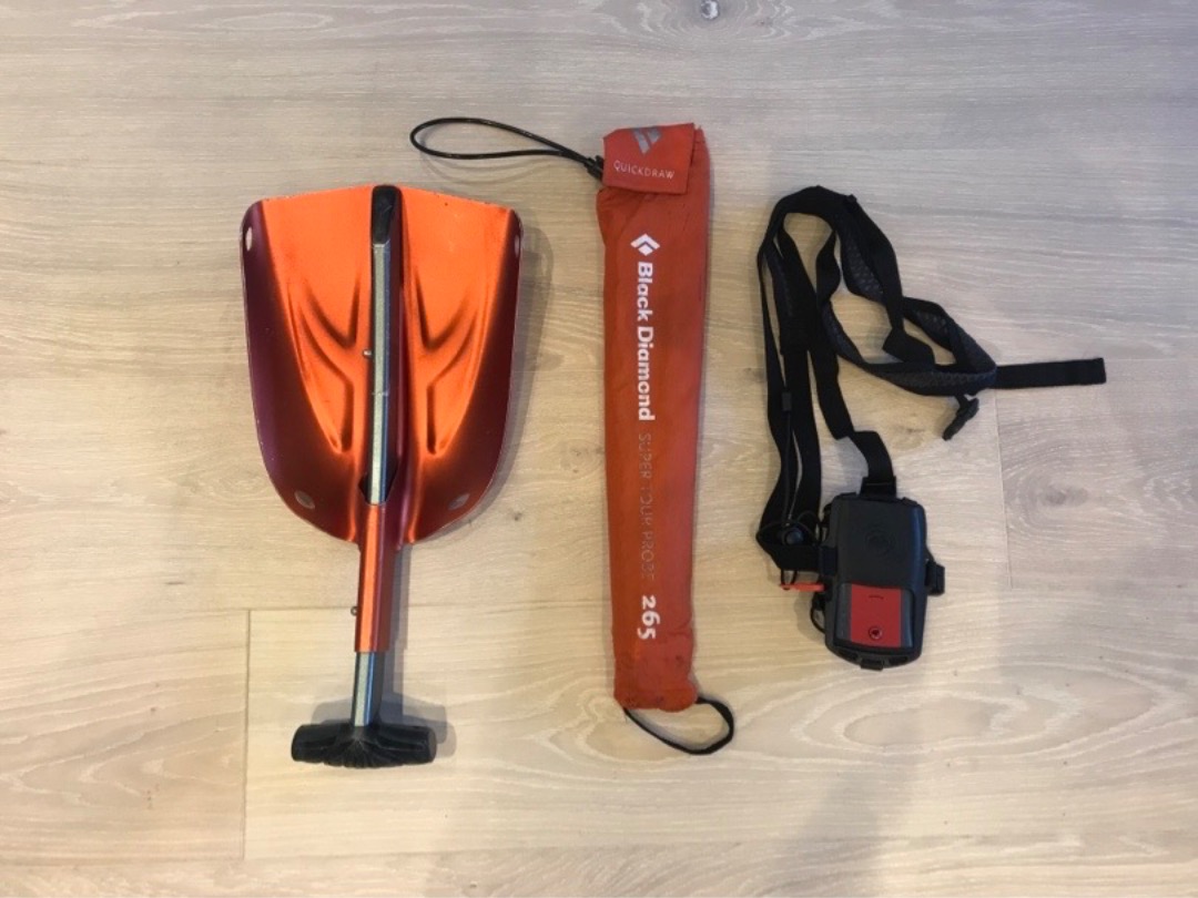 Skredsett: mamut barryvox, spade, søkestang