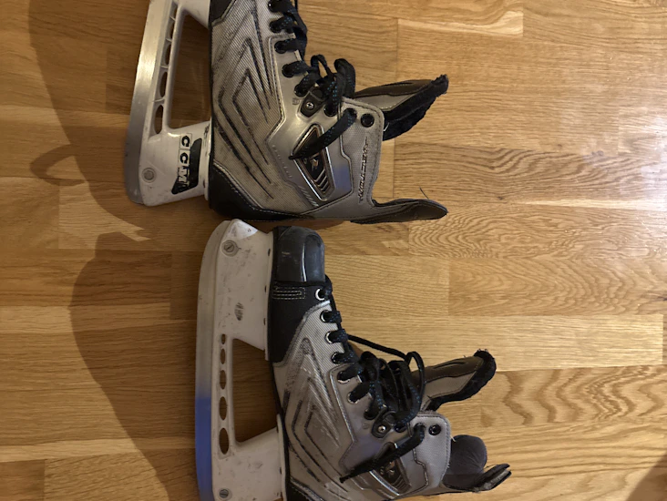 Ccm hockey skøyter størrelse 42,5