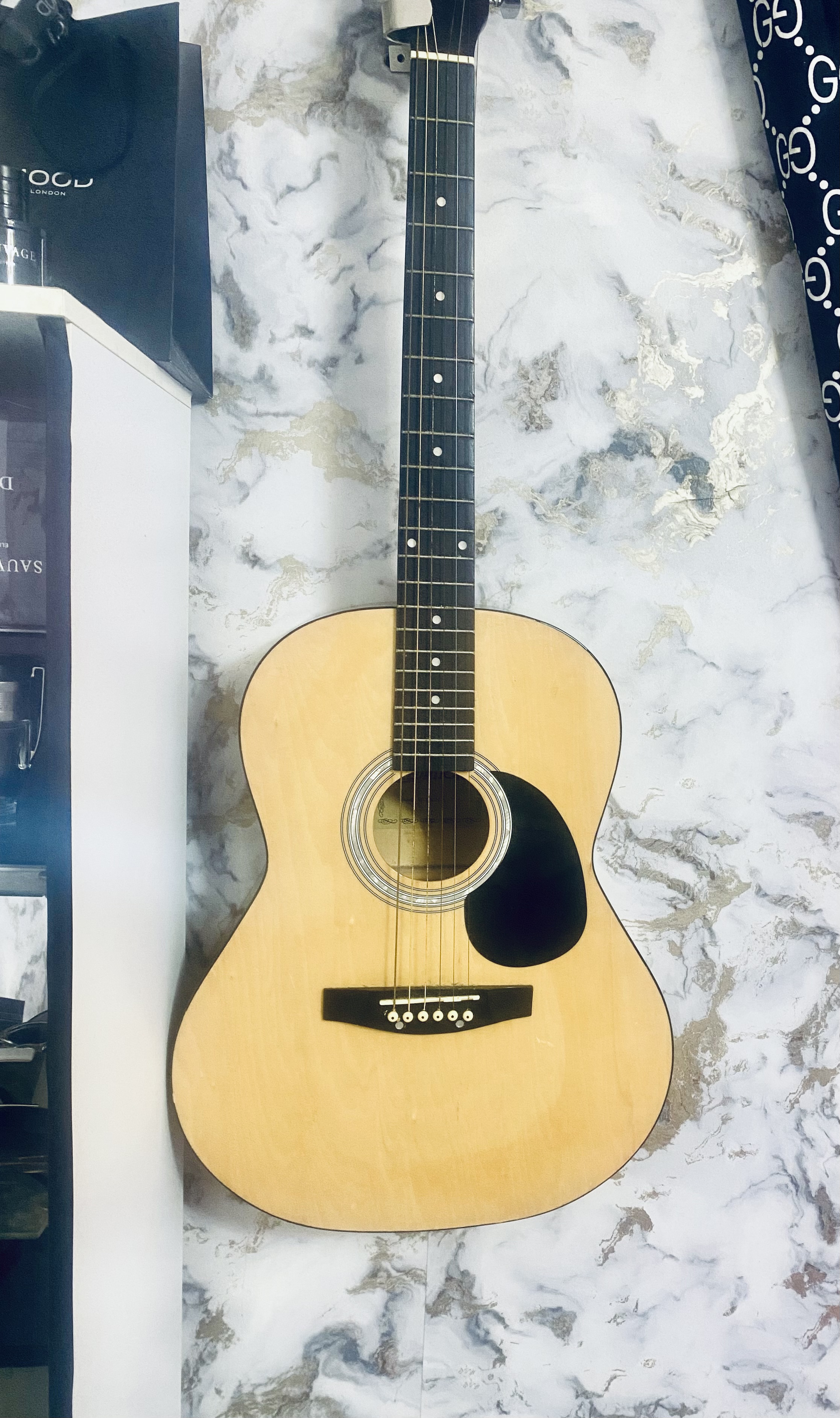 Acoustic guitar