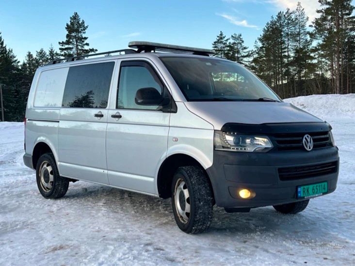 Komfortabel varebil med cruise, automat og firehjulstrekk