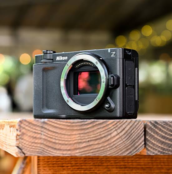 Nikon zr 