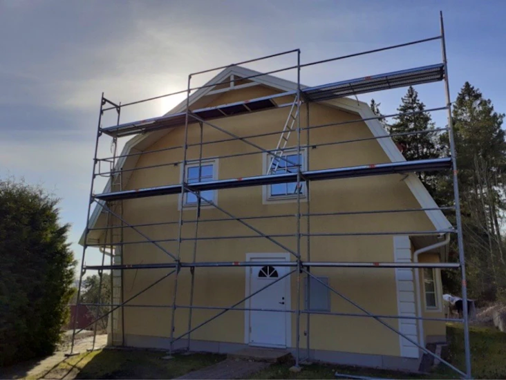 Byggställning uthyres