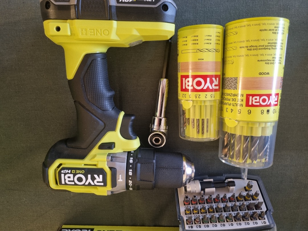 Ryobi one+ hp cordless drill & screwdriver