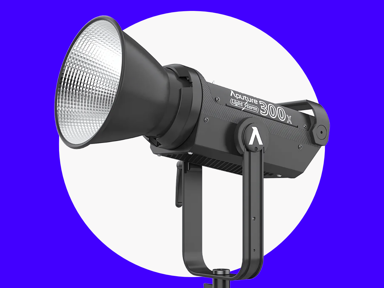 Aputure 300x led light + c-stand