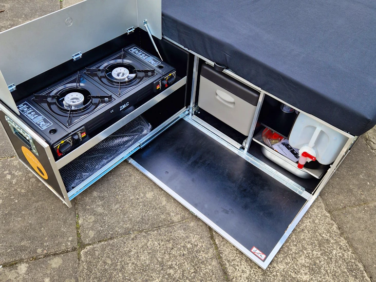 Ququq kombibox-1, campingindsats