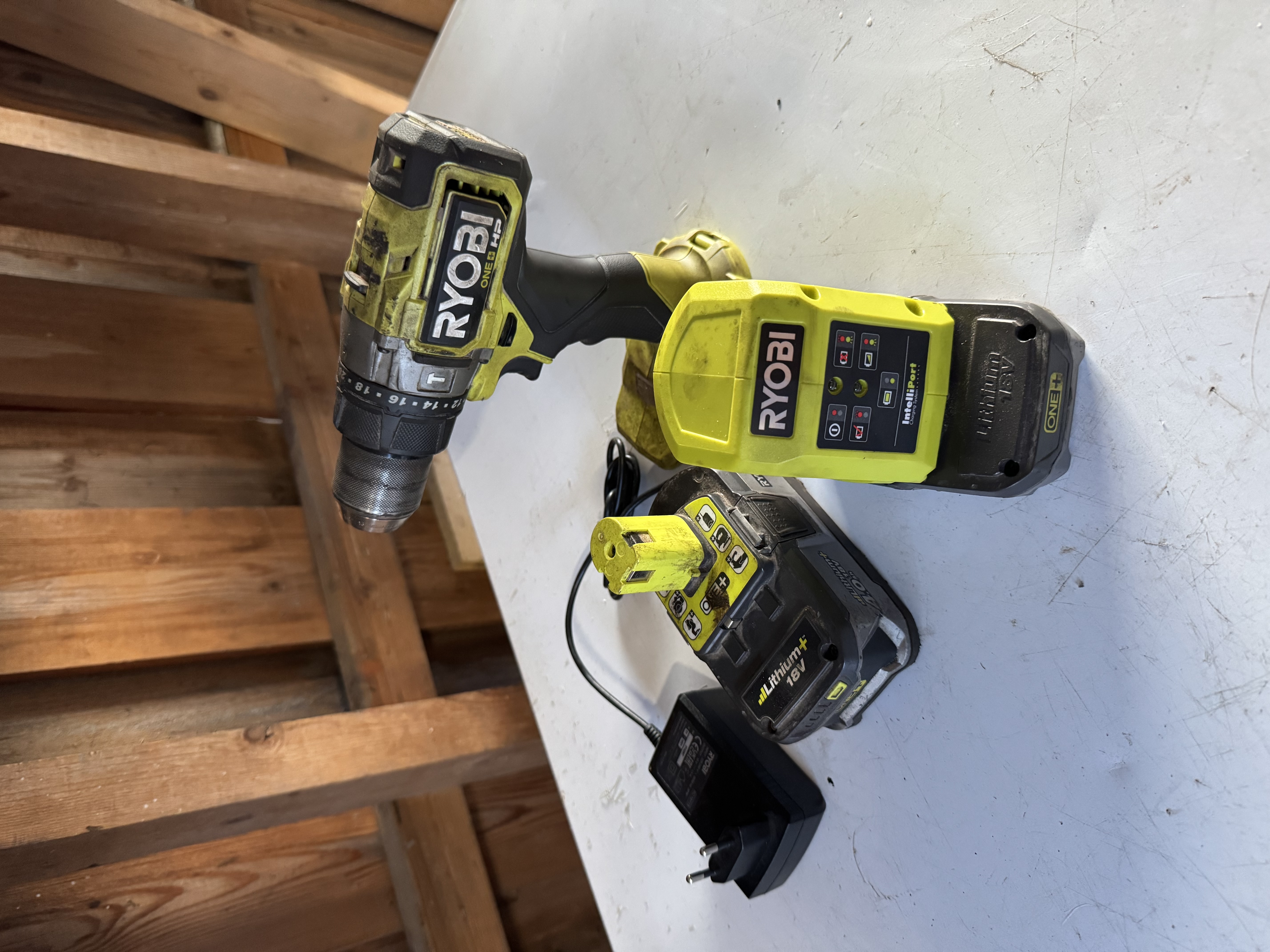 Drill med batteri 
