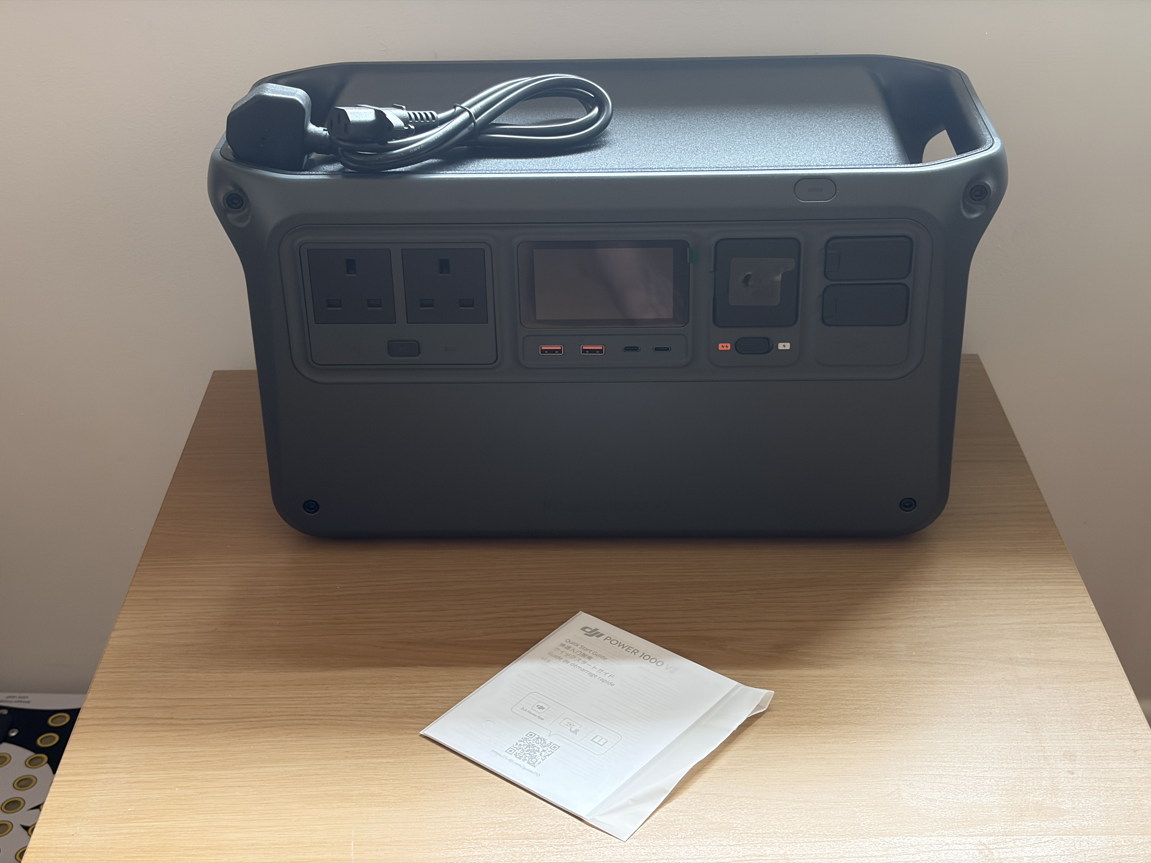 Dji power 1000 v2 portable power station 2600w