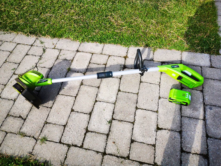 Batteridriven grästrimmer greenworks 24v