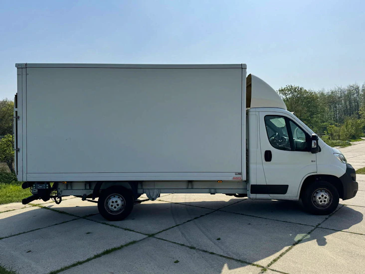 🚚 19 m³ flyttbil / lätt lastbil – (b-körkort)