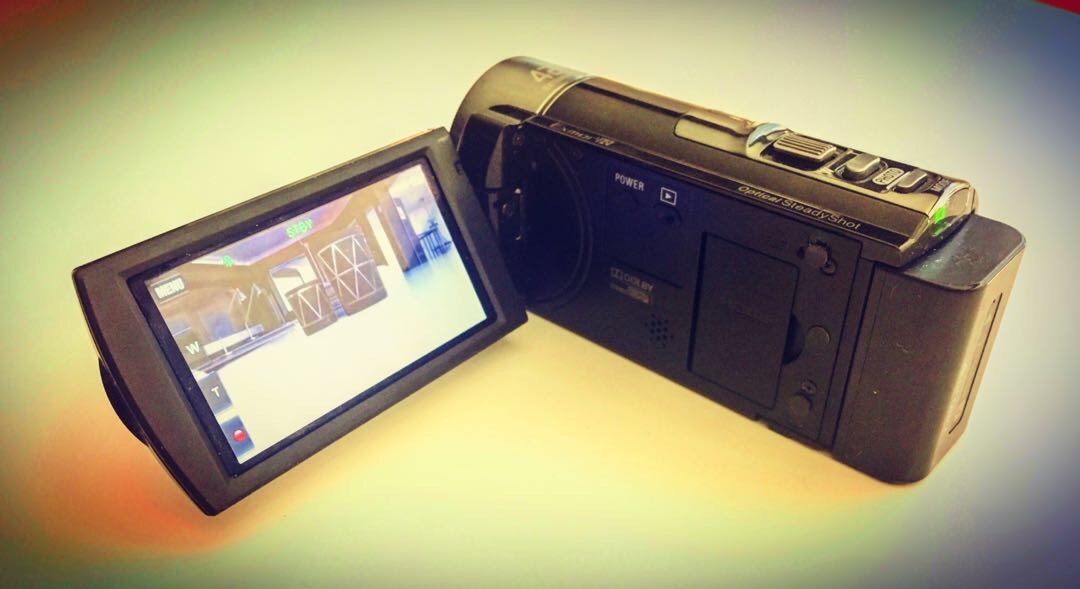 Smidig hd videokamera sony hdr cx130x,  + stativ