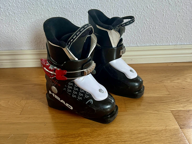 Barnpjäxor storlek 24–26 (mp 150–165)