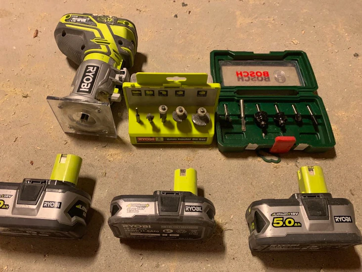 Ryobi one+ håndoverfres