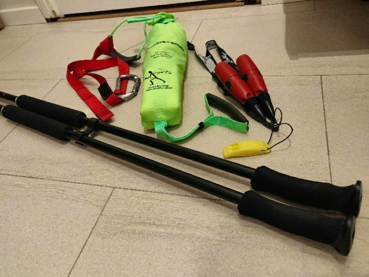 För skridskor: isdubbar, livlina och ispikar