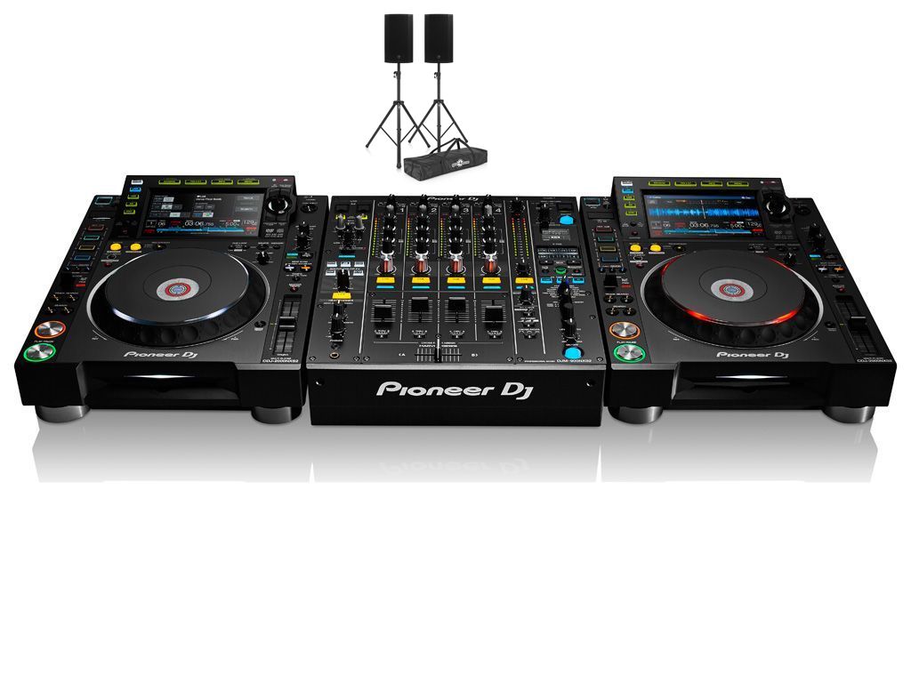  cdj 2000 nexus 2 ‘s + djm 900 nexus 2 mixer + mackie thump 15a pa system   