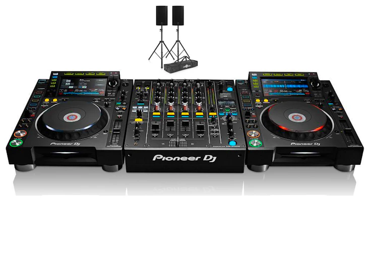 cdj 2000 nexus 2 ‘s + djm 900 nexus 2 mixer + mackie thump 15a pa system