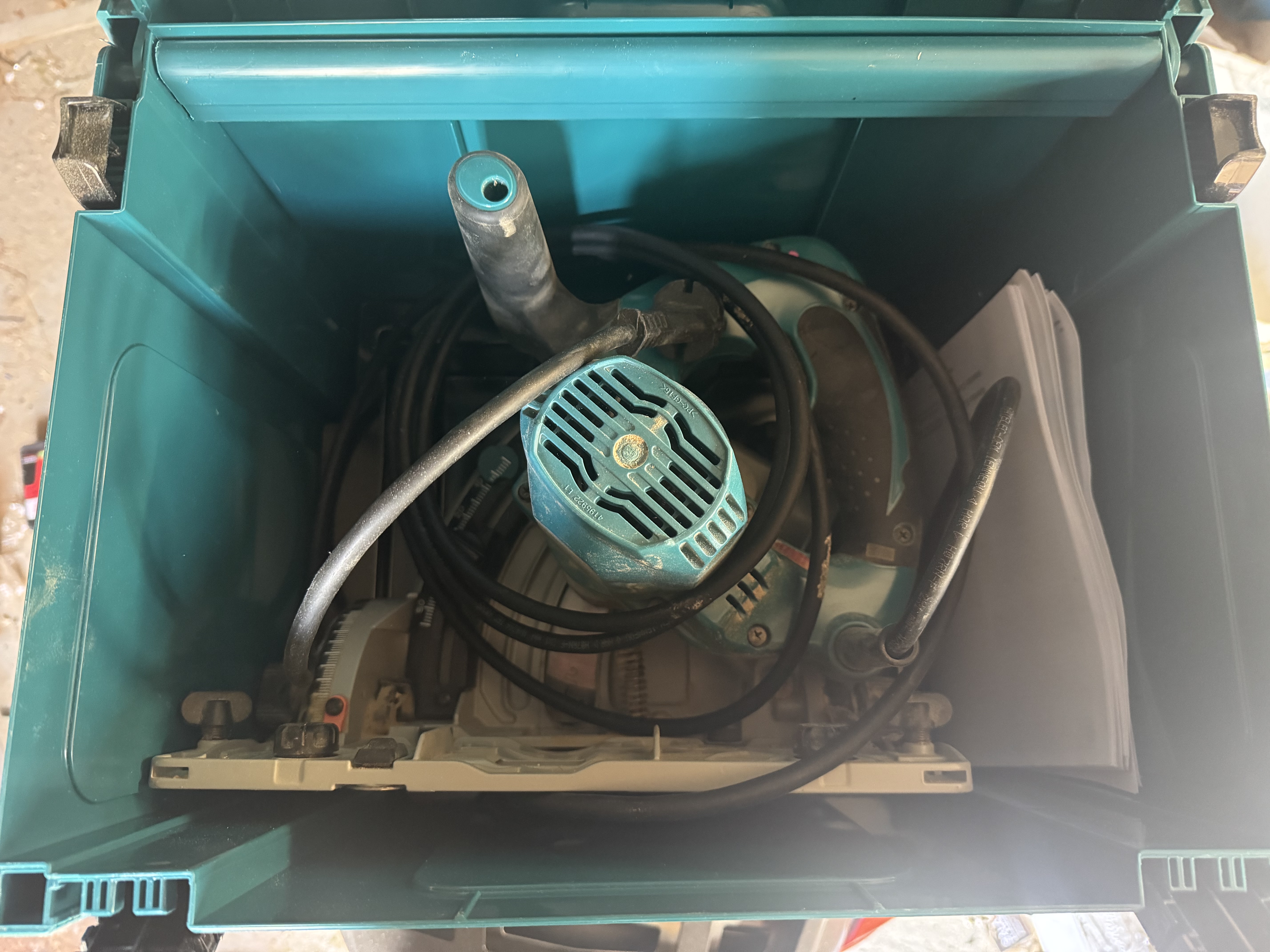 Makita sänksåg 230v