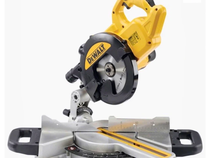 Kapp gjerdesag med stativ