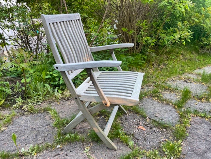Fällbara trädgårdsstolar i teak 8st - 1 dygn för 249 kr