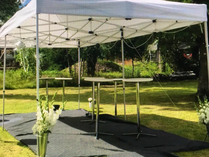 Partytält snabbtält 3x6m med sidodelar