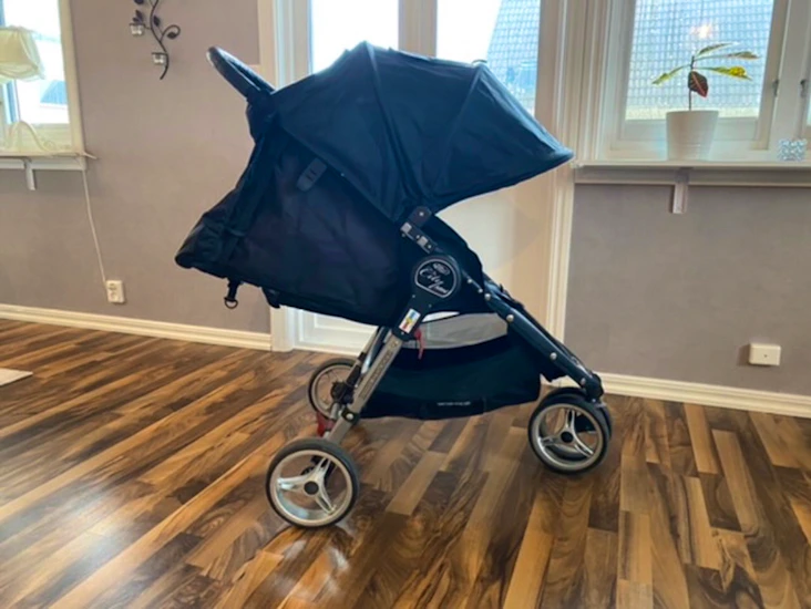 Smidig resevagn! baby jogger city mini