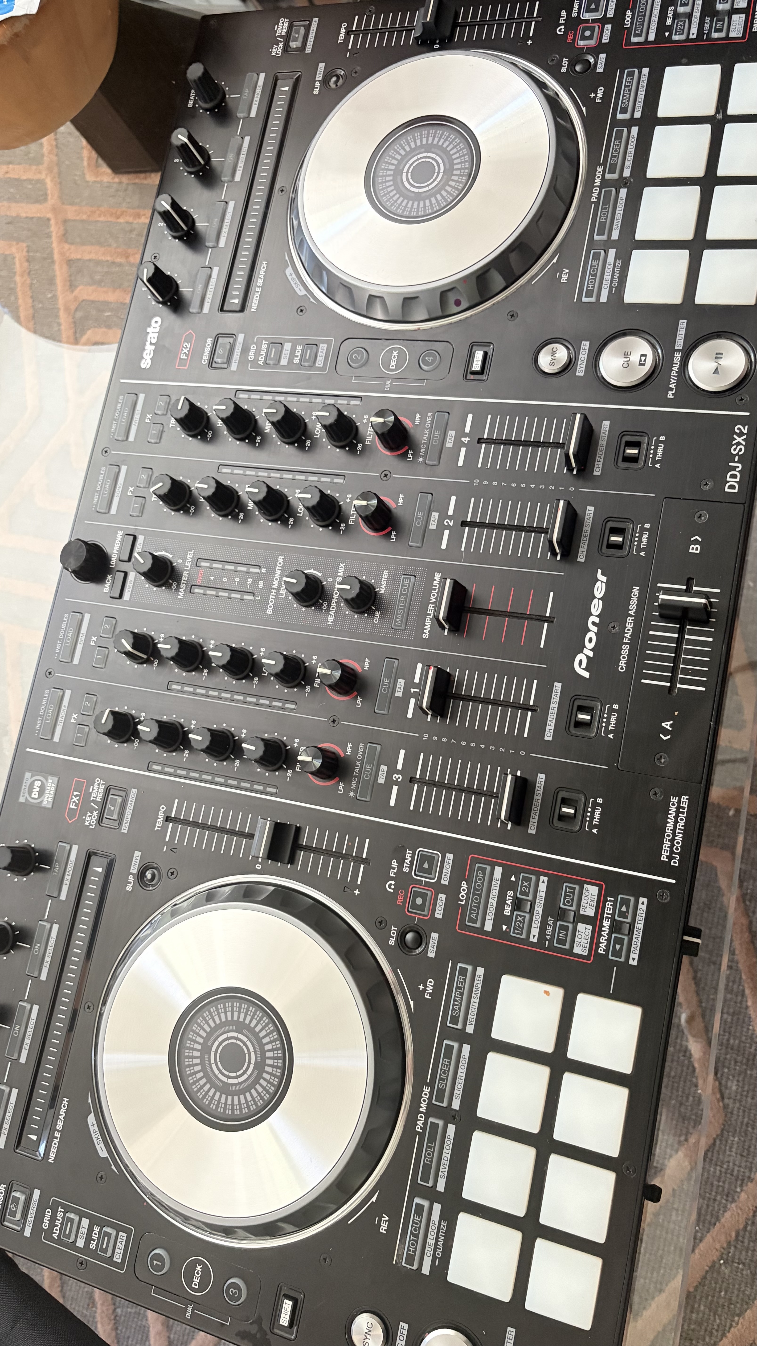 Pioneer ddj-sx2 kontrolleri
