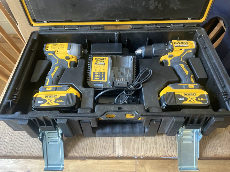 Hammer drill and impact driver set