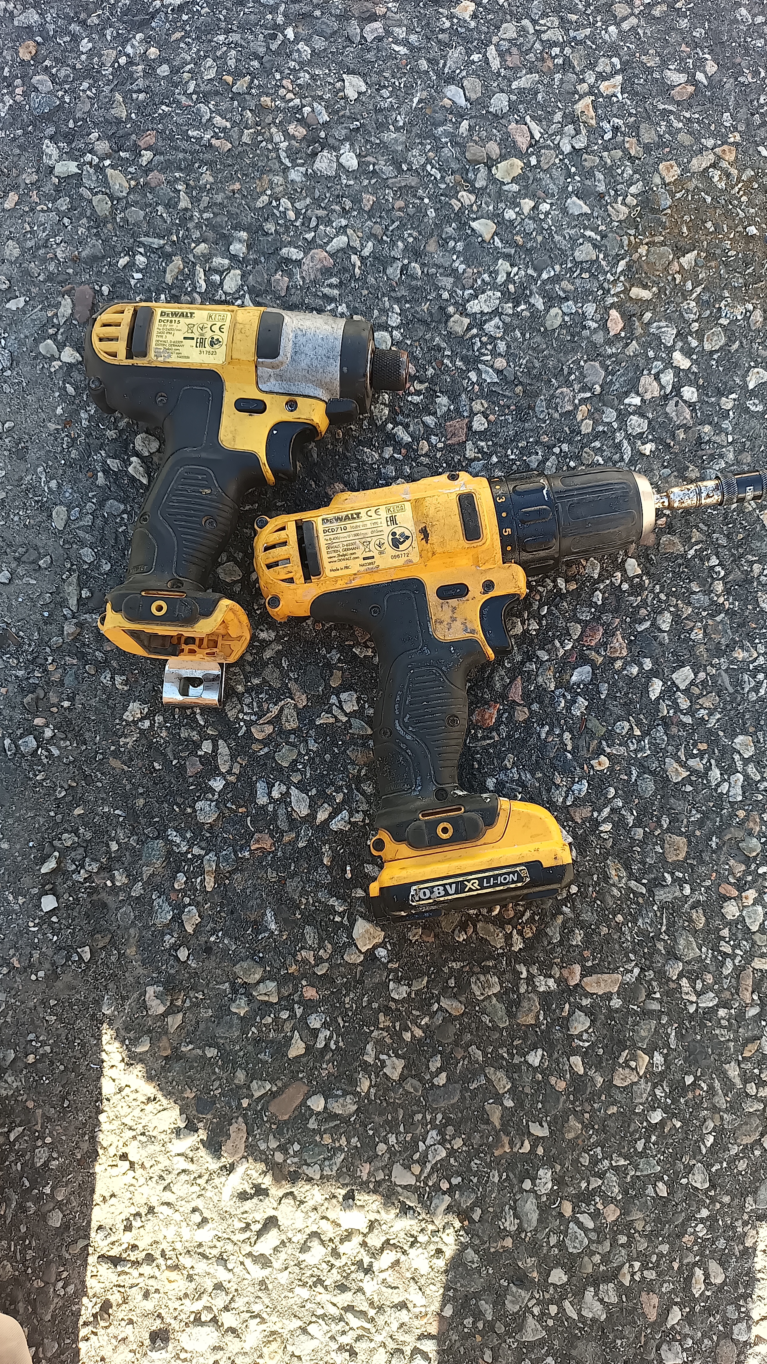 Dewalt 10,8v skrudrill og slagskrutrekker – komplett sett