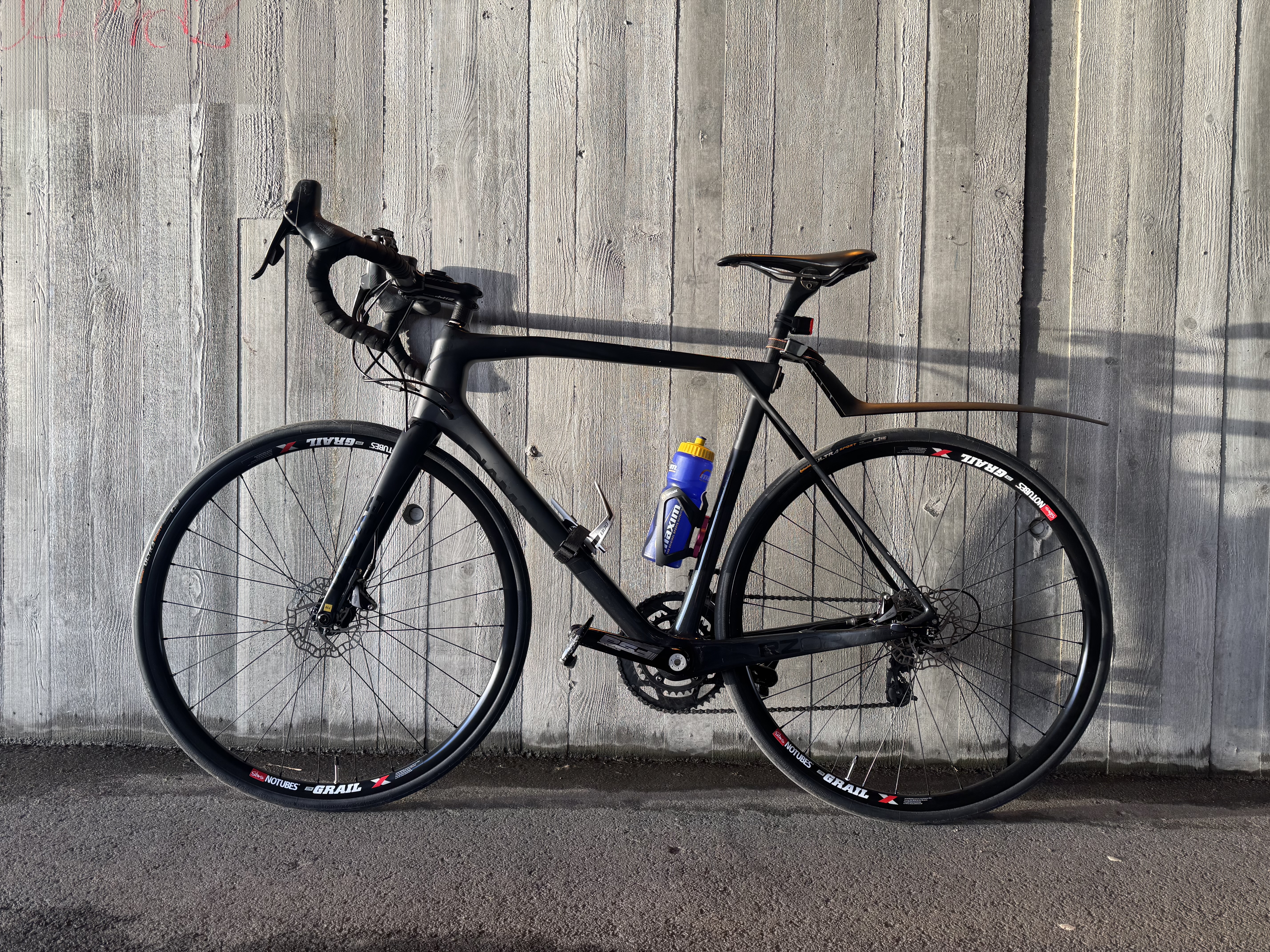 Fullkarbon landeveisykkel