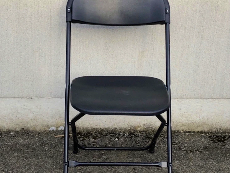 Bord och stolar till din fest! 6- 130 personer